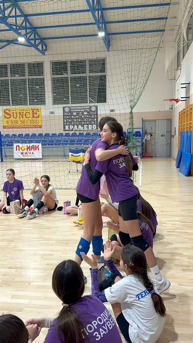 aaaTajni Deda Mraz pionirke 5